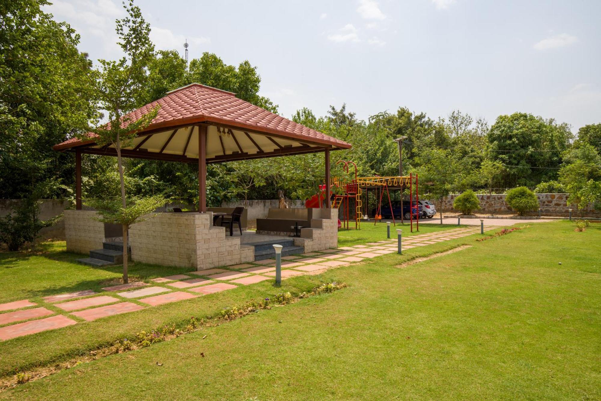 Alaya Stays Raga 2Bhk Farmstay With An Entertainment Lounge Sohna エクステリア 写真